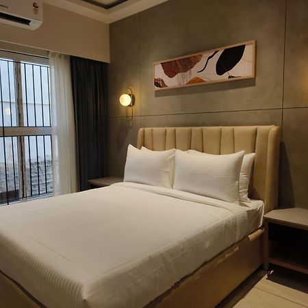 Olive Hotel Le Opera By Embassy Group Bangalore Exterior photo