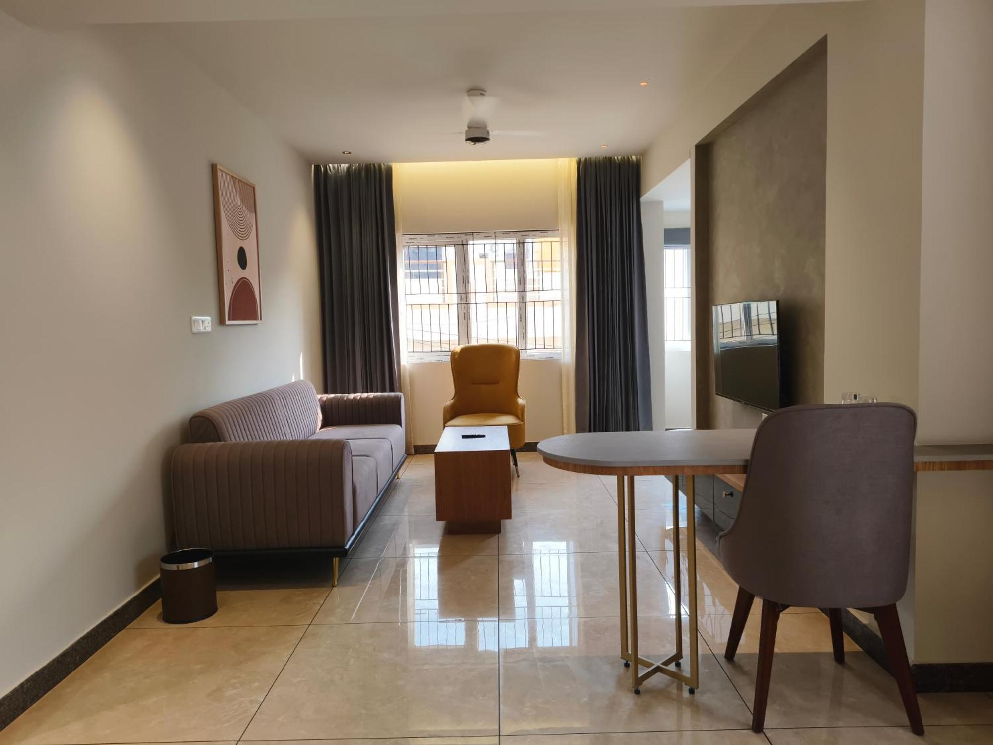 Olive Hotel Le Opera By Embassy Group Bangalore Exterior photo