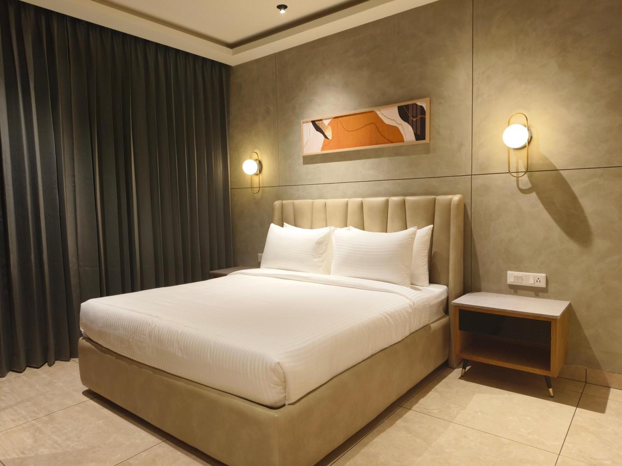 Olive Hotel Le Opera By Embassy Group Bangalore Exterior photo